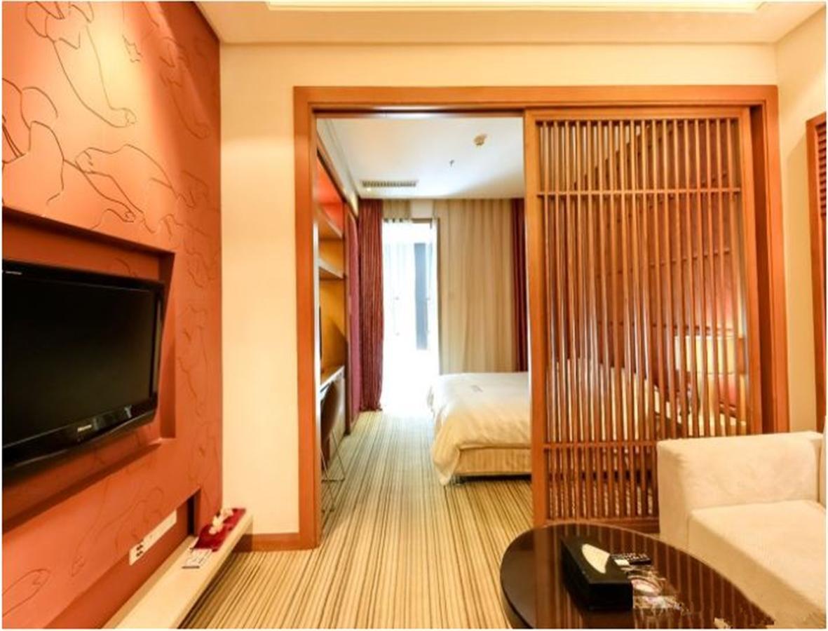 Starway Hotel Silver Zhuhai Exterior photo